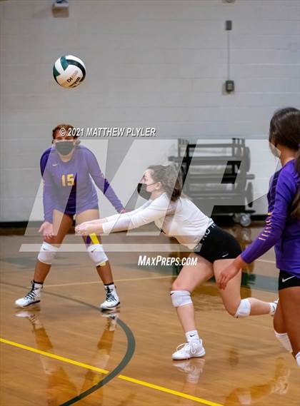 Thumbnail 3 in Jack Britt vs. Pine Forest photogallery.