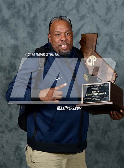 Thumbnail 3 in St. John Bosco (CIF State D1 Awards) photogallery.