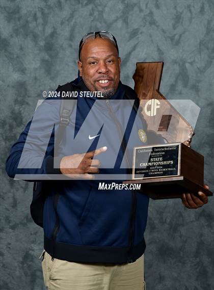 Thumbnail 1 in St. John Bosco (CIF State D1 Awards) photogallery.