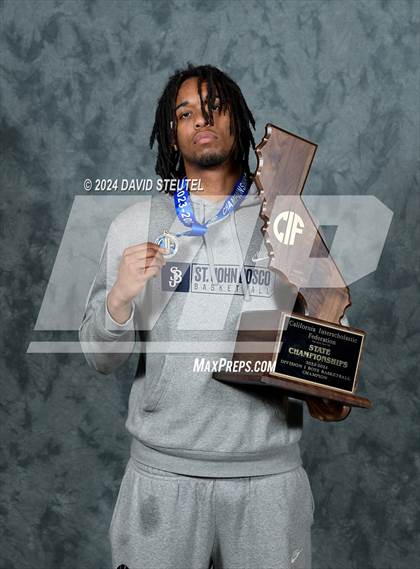 Thumbnail 2 in St. John Bosco (CIF State D1 Awards) photogallery.
