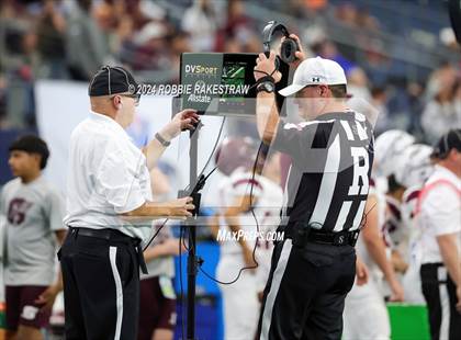 Thumbnail 1 in Stamford vs. Ganado (UIL 2A Division I Football Final) photogallery.