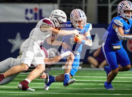 Thumbnail 1 in Stamford vs. Ganado (UIL 2A Division I Football Final) photogallery.
