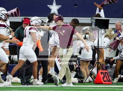 Thumbnail 2 in Stamford vs. Ganado (UIL 2A Division I Football Final) photogallery.