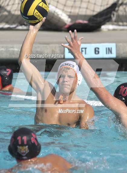 Thumbnail 2 in Hemet @ Elsinore photogallery.