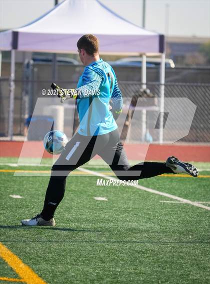 Thumbnail 2 in Queen Creek vs. Pinnacle (Coyote Classic Soccer Tournament) photogallery.
