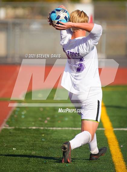 Thumbnail 1 in Queen Creek vs. Pinnacle (Coyote Classic Soccer Tournament) photogallery.