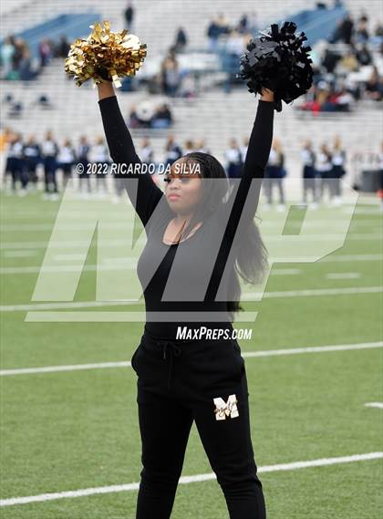 Thumbnail 2 in Fort Bend Marshall vs Lake Creek (UIL 5A Region III Regional Playoff) photogallery.
