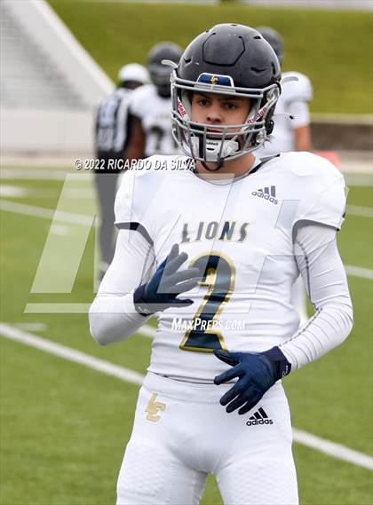 Thumbnail 1 in Fort Bend Marshall vs Lake Creek (UIL 5A Region III Regional Playoff) photogallery.
