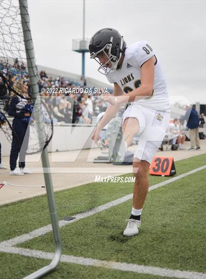 Thumbnail 1 in Fort Bend Marshall vs Lake Creek (UIL 5A Region III Regional Playoff) photogallery.