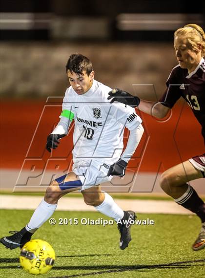 Thumbnail 3 in Wylie vs Sherman photogallery.