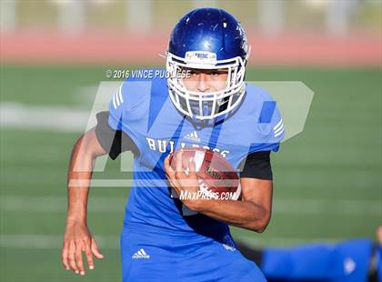 Thumbnail 1 in Crescenta Valley @ Burbank photogallery.