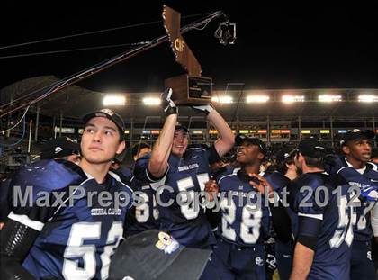 Thumbnail 2 in Le Grand vs. Sierra Canyon (CIF State Small Schools Final) photogallery.