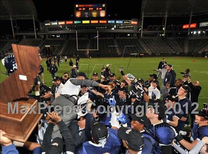 Thumbnail 1 in Le Grand vs. Sierra Canyon (CIF State Small Schools Final) photogallery.