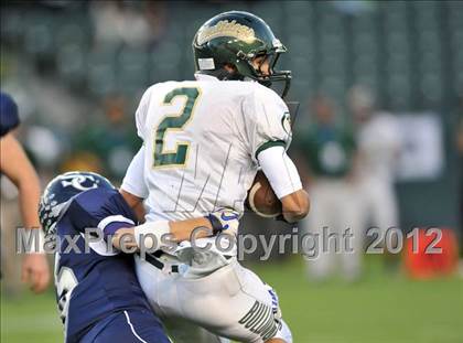 Thumbnail 3 in Le Grand vs. Sierra Canyon (CIF State Small Schools Final) photogallery.