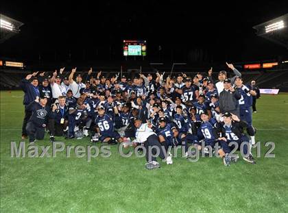 Thumbnail 2 in Le Grand vs. Sierra Canyon (CIF State Small Schools Final) photogallery.
