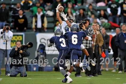Thumbnail 3 in Le Grand vs. Sierra Canyon (CIF State Small Schools Final) photogallery.