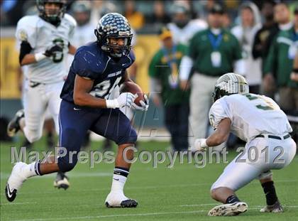 Thumbnail 3 in Le Grand vs. Sierra Canyon (CIF State Small Schools Final) photogallery.