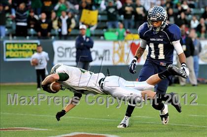 Thumbnail 2 in Le Grand vs. Sierra Canyon (CIF State Small Schools Final) photogallery.