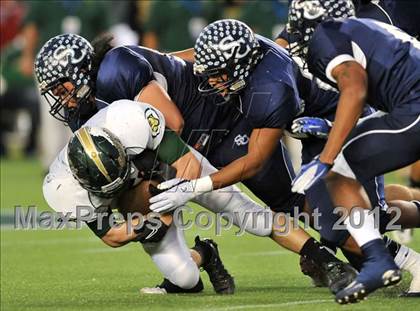 Thumbnail 3 in Le Grand vs. Sierra Canyon (CIF State Small Schools Final) photogallery.