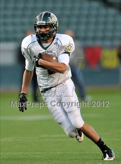 Thumbnail 2 in Le Grand vs. Sierra Canyon (CIF State Small Schools Final) photogallery.
