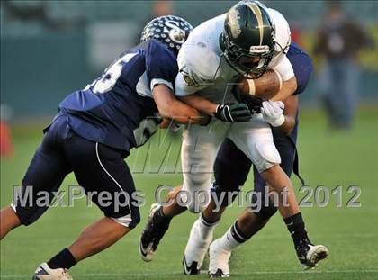 Thumbnail 3 in Le Grand vs. Sierra Canyon (CIF State Small Schools Final) photogallery.