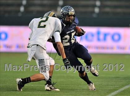 Thumbnail 2 in Le Grand vs. Sierra Canyon (CIF State Small Schools Final) photogallery.