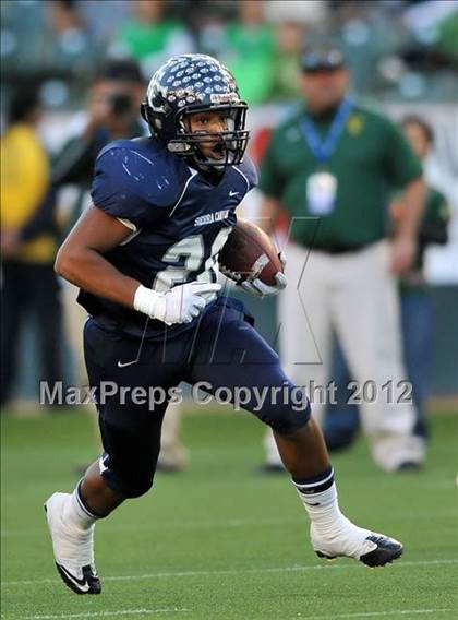 Thumbnail 3 in Le Grand vs. Sierra Canyon (CIF State Small Schools Final) photogallery.