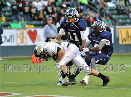 Thumbnail 3 in Le Grand vs. Sierra Canyon (CIF State Small Schools Final) photogallery.