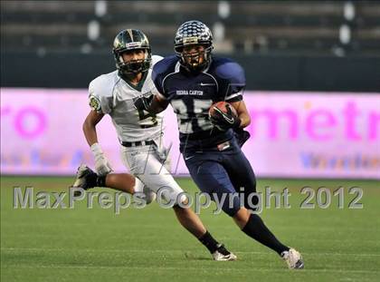 Thumbnail 3 in Le Grand vs. Sierra Canyon (CIF State Small Schools Final) photogallery.