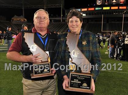 Thumbnail 3 in Le Grand vs. Sierra Canyon (CIF State Small Schools Final) photogallery.