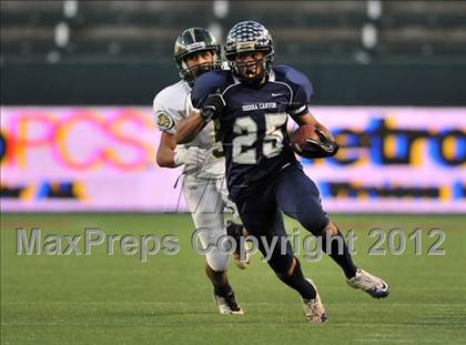 Thumbnail 1 in Le Grand vs. Sierra Canyon (CIF State Small Schools Final) photogallery.