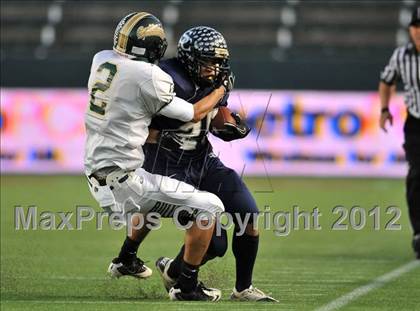 Thumbnail 1 in Le Grand vs. Sierra Canyon (CIF State Small Schools Final) photogallery.