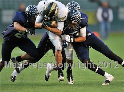 Thumbnail 2 in Le Grand vs. Sierra Canyon (CIF State Small Schools Final) photogallery.