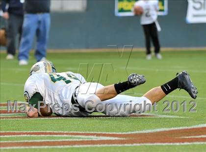 Thumbnail 3 in Le Grand vs. Sierra Canyon (CIF State Small Schools Final) photogallery.