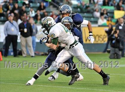 Thumbnail 1 in Le Grand vs. Sierra Canyon (CIF State Small Schools Final) photogallery.
