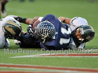 Thumbnail 1 in Le Grand vs. Sierra Canyon (CIF State Small Schools Final) photogallery.
