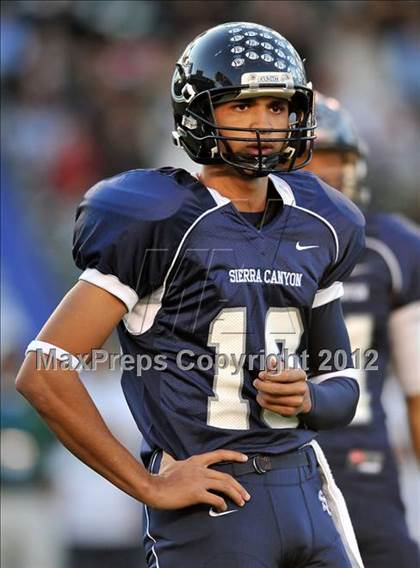 Thumbnail 3 in Le Grand vs. Sierra Canyon (CIF State Small Schools Final) photogallery.