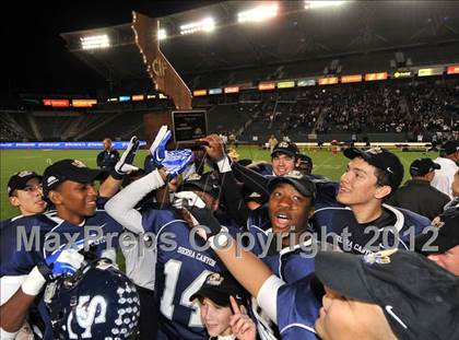 Thumbnail 3 in Le Grand vs. Sierra Canyon (CIF State Small Schools Final) photogallery.