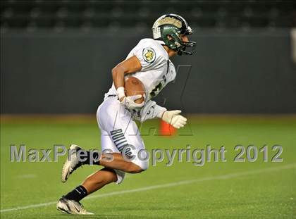 Thumbnail 2 in Le Grand vs. Sierra Canyon (CIF State Small Schools Final) photogallery.
