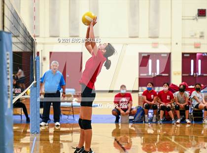 Thumbnail 1 in Sweetwater @ San Ysidro photogallery.