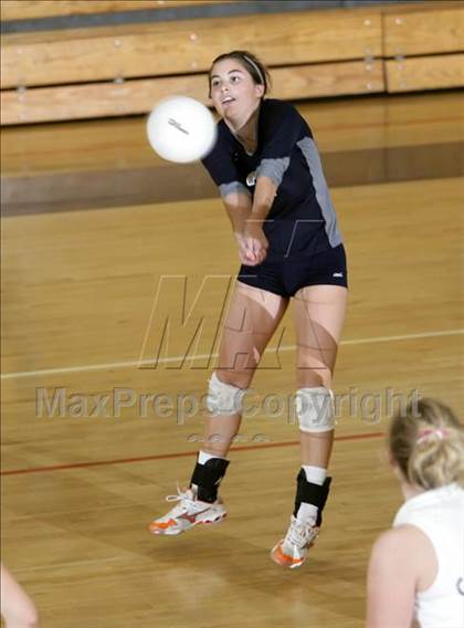 Thumbnail 2 in Lakewood @ Columbine photogallery.