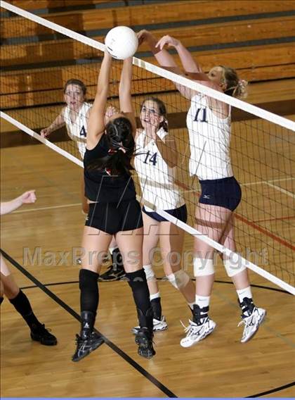 Thumbnail 1 in Lakewood @ Columbine photogallery.