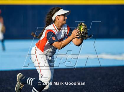 Thumbnail 2 in Seven Lakes vs Pearland (UIL 6A Region 3 Playoff) photogallery.