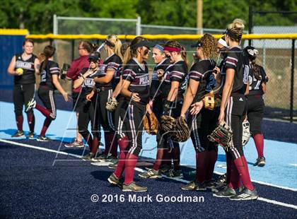 Thumbnail 2 in Seven Lakes vs Pearland (UIL 6A Region 3 Playoff) photogallery.
