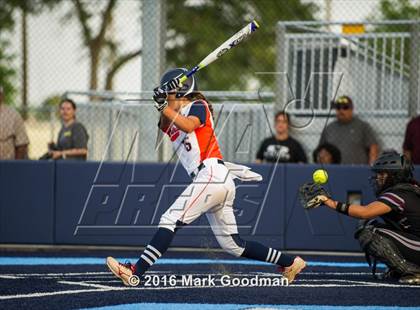 Thumbnail 2 in Seven Lakes vs Pearland (UIL 6A Region 3 Playoff) photogallery.