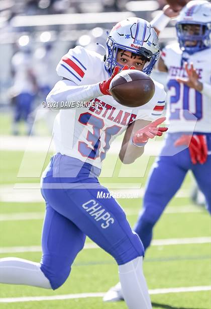 Thumbnail 2 in North Shore vs. Westlake (UIL 6A Division 1 State Semifinal) photogallery.