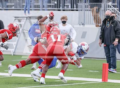 Thumbnail 2 in North Shore vs. Westlake (UIL 6A Division 1 State Semifinal) photogallery.