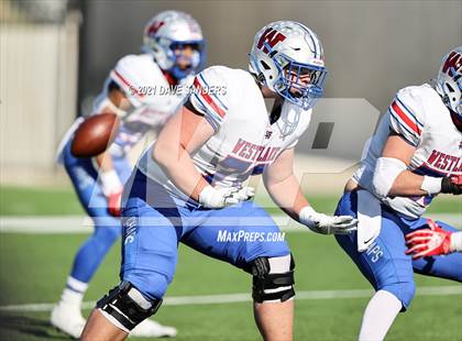 Thumbnail 3 in North Shore vs. Westlake (UIL 6A Division 1 State Semifinal) photogallery.