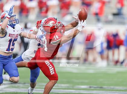Thumbnail 2 in North Shore vs. Westlake (UIL 6A Division 1 State Semifinal) photogallery.