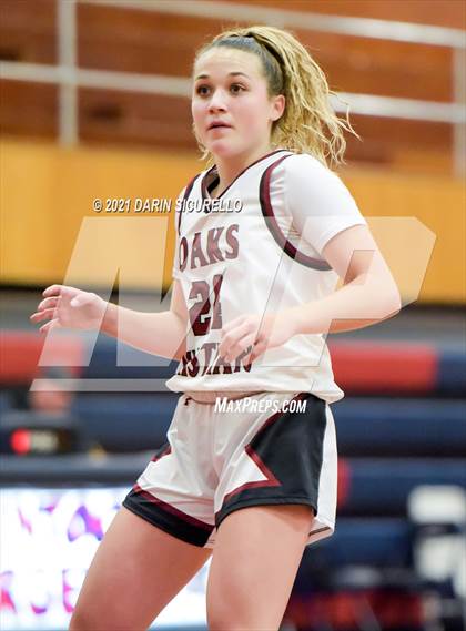 Thumbnail 2 in Oaks Christian vs Victory Christian Center (Nike Tournament of Champions) photogallery.